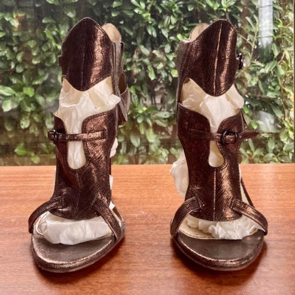 Camilla Skovgaard 39 / 8.5 Runway Metallic Ankle Buckle Burnt Toffee Bronze Heel - Picture 3 of 8